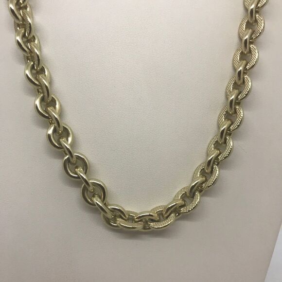Vintage 1980s Gold Chunky Chain Statement Necklace - Picture 10 of 13